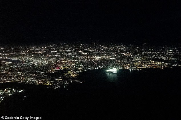 Palmer Luckey Flies Coach Despite $3.5B Net Worth, Citing Employee Values in My First Million Interview