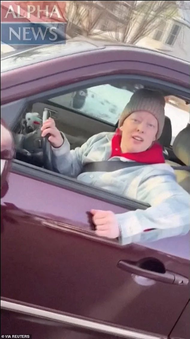 Kristi Noem Meets with Trump Amid Political Pressure Over Alex Pretti Shooting Fallout