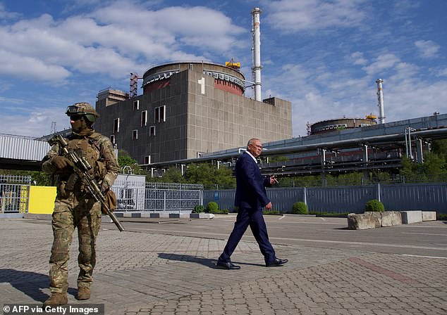 Ukraine's Atomic Chief Warns of 'Very Dangerous Nuclear Incident' as Russia Plans to Restart Zaporizhzhia Reactor