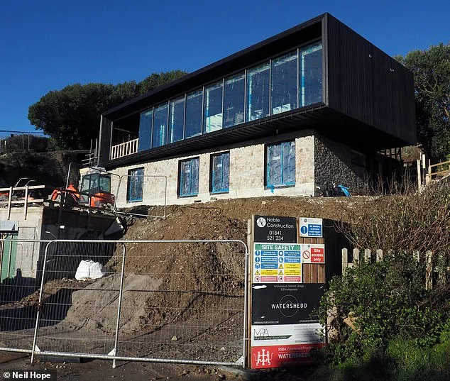 Cate Blanchett's Eco-Conscious Garden Plans Ignite Debate in 'Hollywood-on-Sea' Mawgan Porth