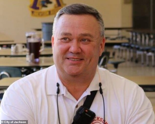 Homeless Man Survives Garbage Truck Tragedy During Winter Storm in Jackson, Alabama