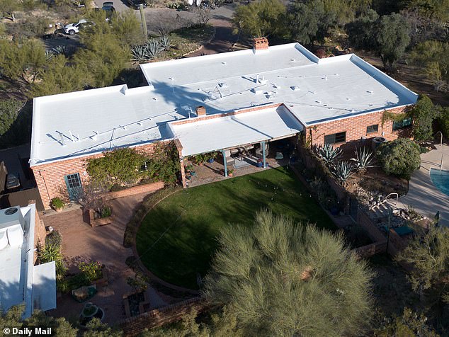 Second Message from Alleged Captors of Nancy Guthrie Sparks Concern as Arizona News Station Alerts Law Enforcement