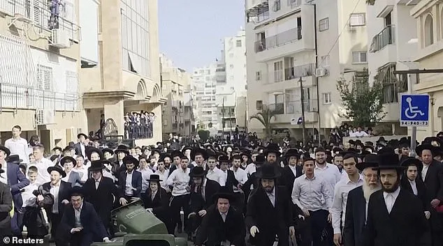Mistaken Identity: Bnei Brak Mob Confronts Soldiers Amid Ultra-Orthodox Tensions