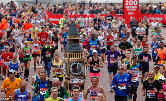 Smartwatches Distract Runners and Hinder Performance During Marathons