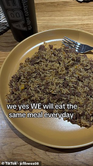 Experts warn 'boy kibble' diet trend risks deadly food poisoning.