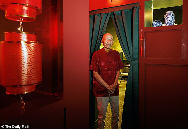 Celebrities and influencers gather for high-stakes mahjong nights across America.