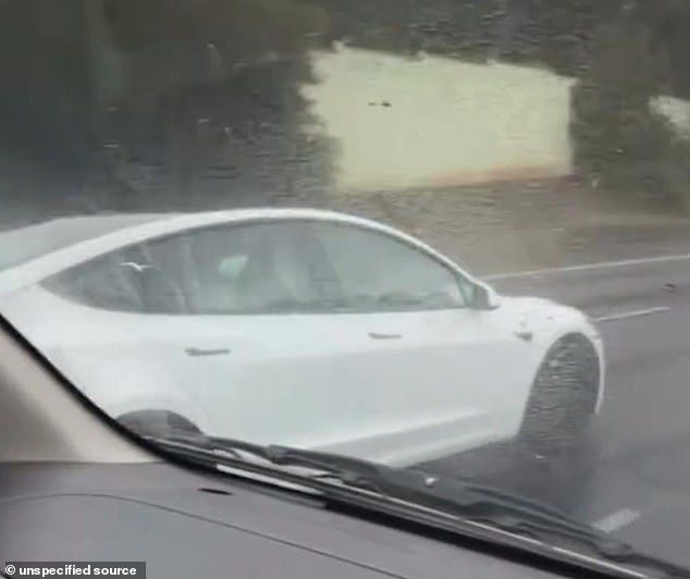Tesla driver falls asleep while using Full Self-Driving on Sydney motorway
